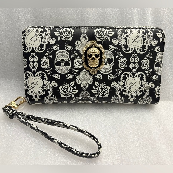 Betsey Johnson Handbags - Betsey Johnson NWT Skull Rose Zip-Around Wristlet Wallet Black White